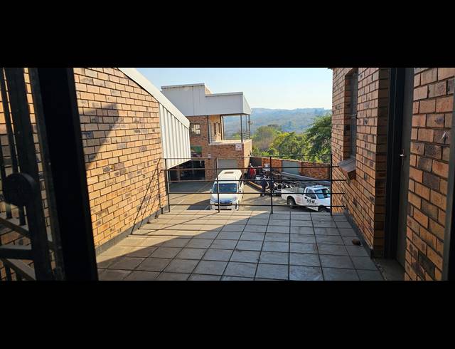 170M² WAREHOUSE TO LET IN NELSPRUIT CENTRAL